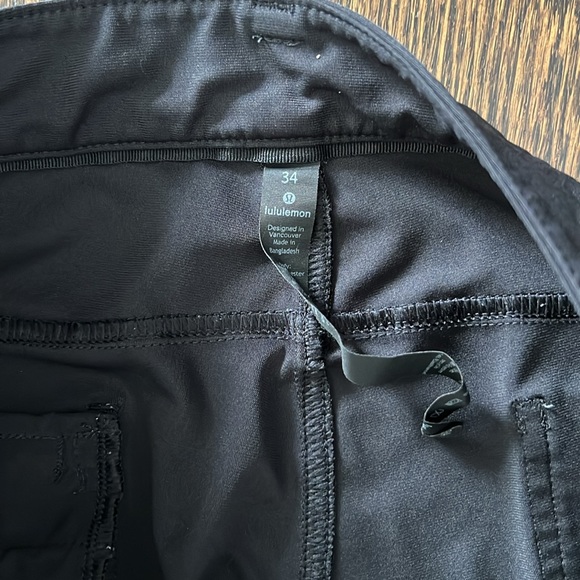 Lululemon black ABC pant - Picture 3 of 4
